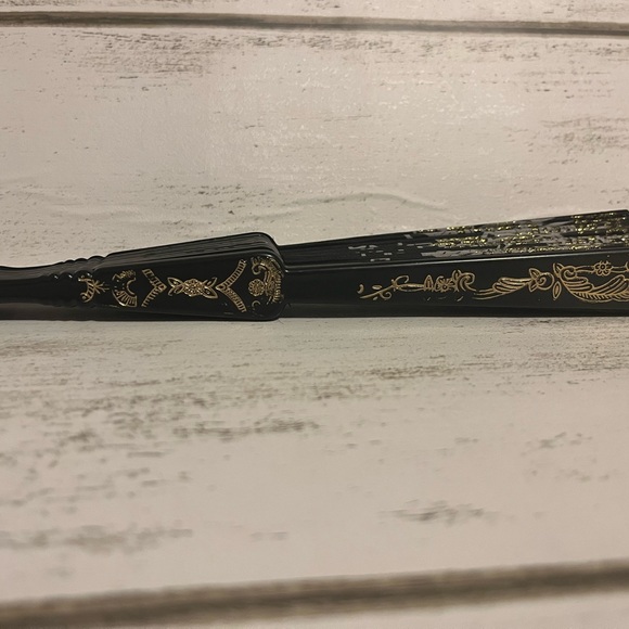 🍄 3/$20 12 pack party favor fans - Picture 7 of 7